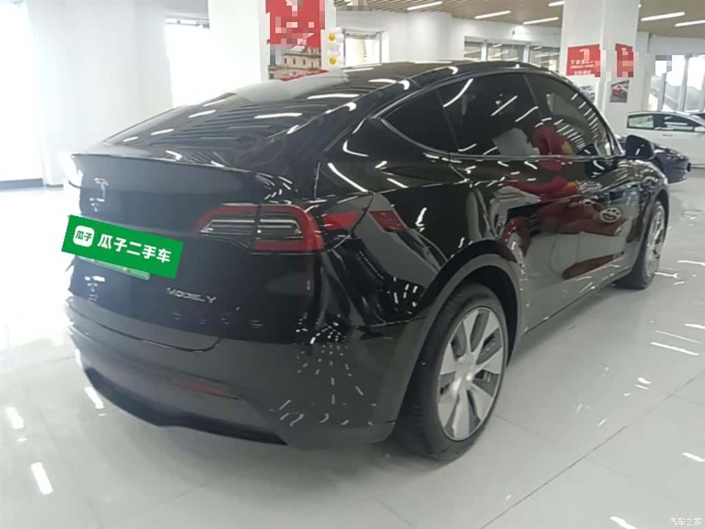 Tesla Model Y, 2023 7