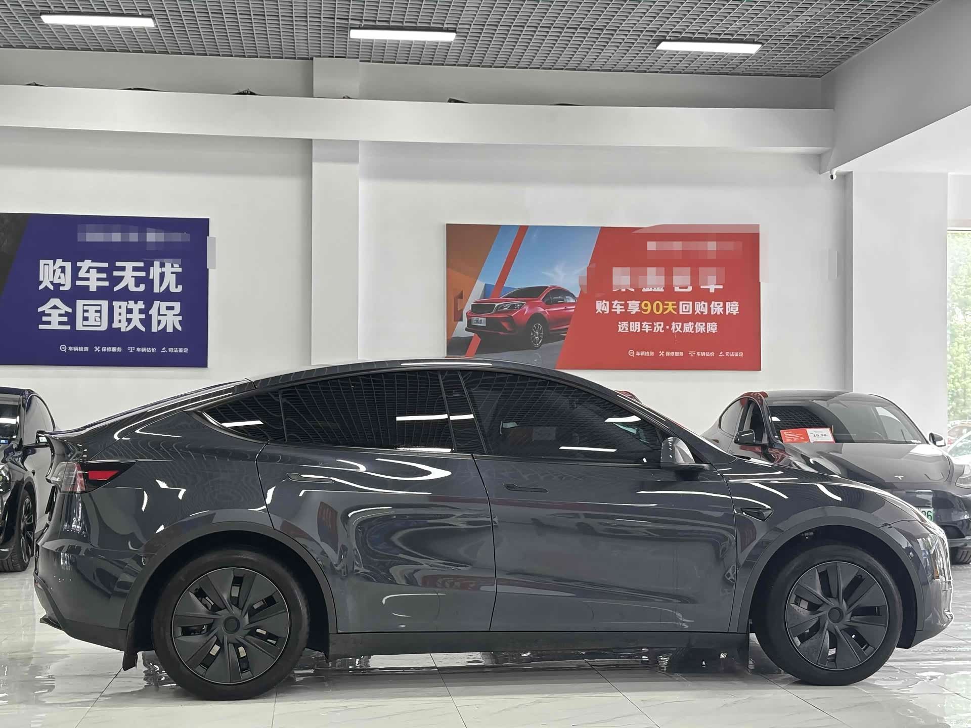 Tesla Model Y, 2025 10
