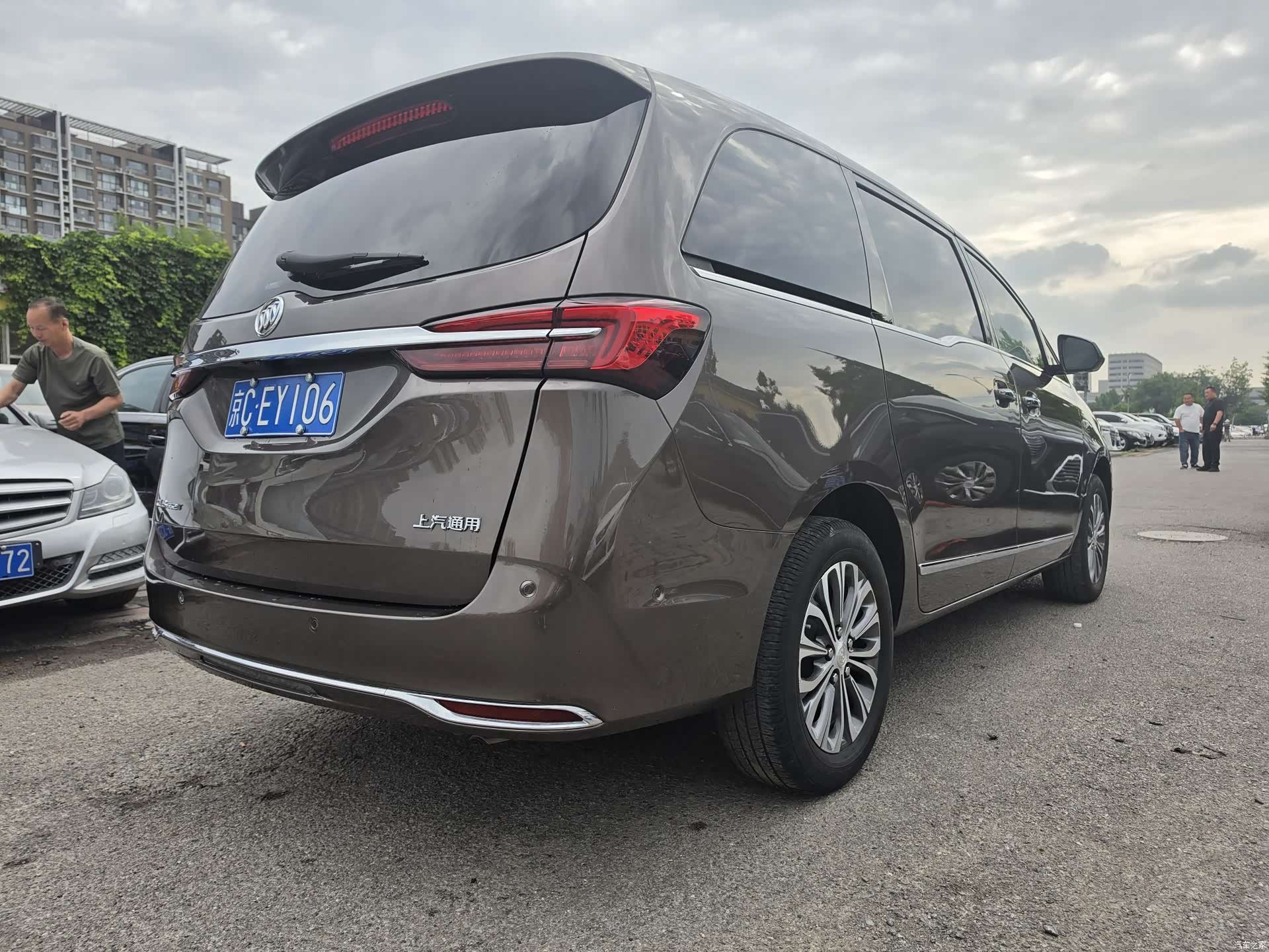 Buick GL8, 2022 13