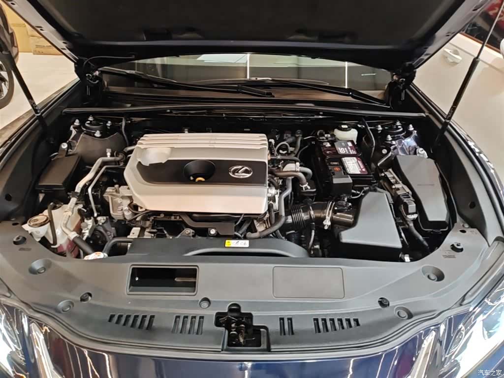 Lexus ES, 2021 19