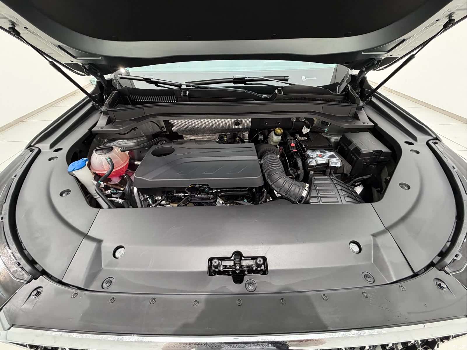 Chery Tiggo 8, 2025 18