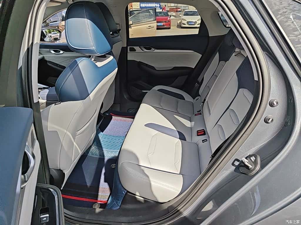 Geely Preface, 2022 17