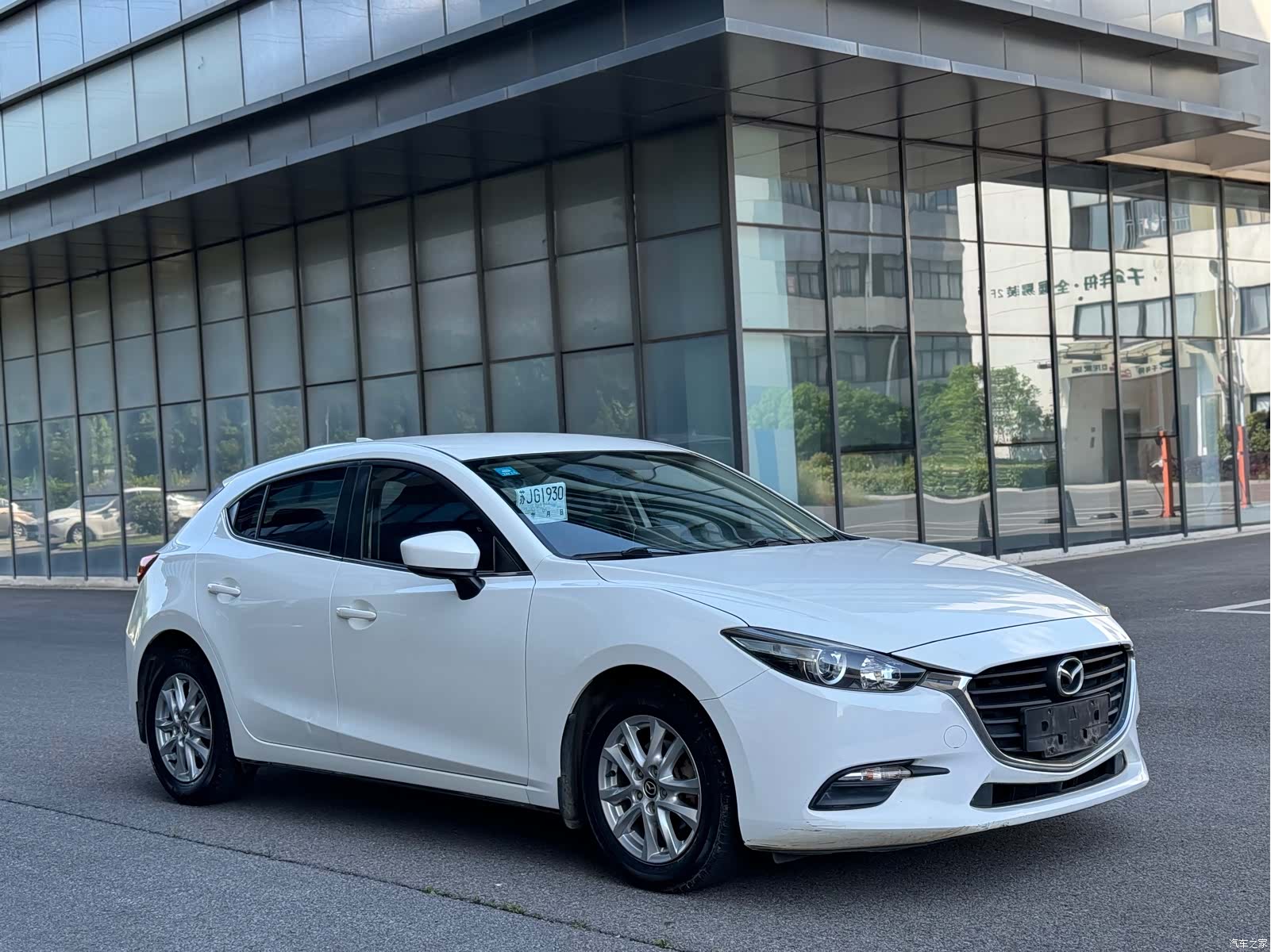 Mazda Mazda3, 2017 3