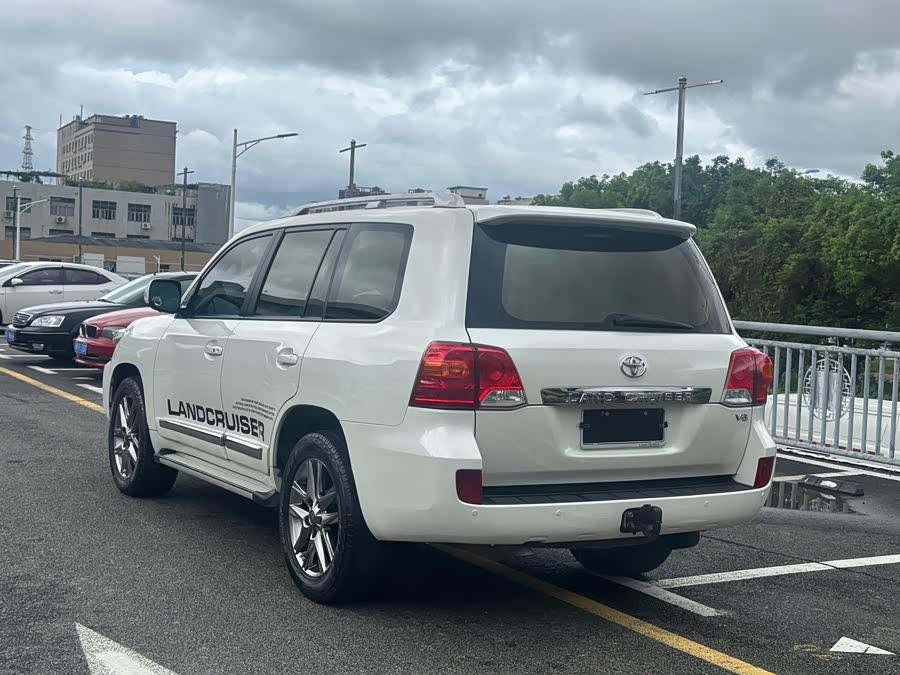 Toyota Land Cruiser 2015, фото 11