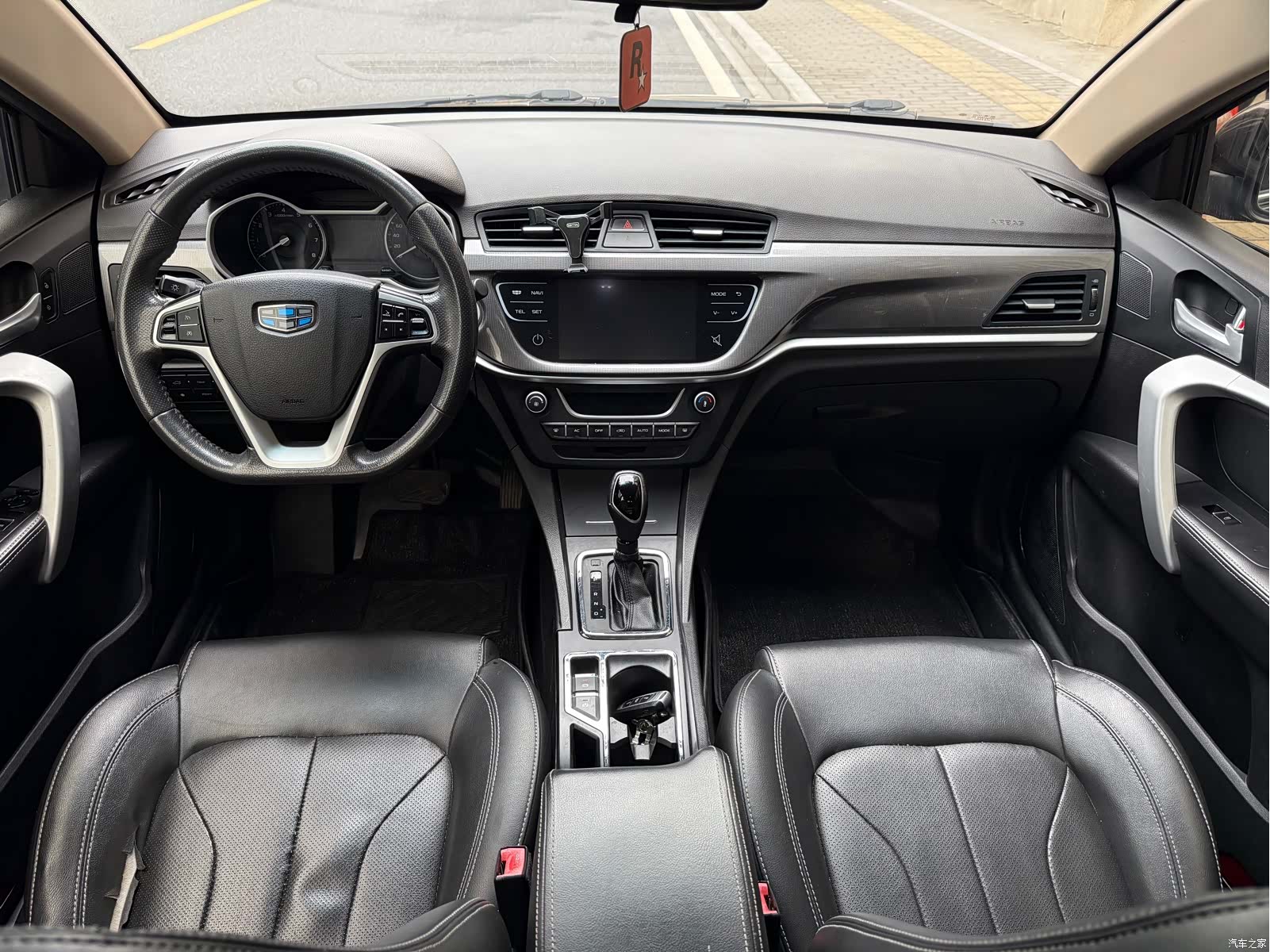 Geely Emgrand, 2018 10