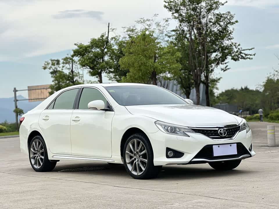 Toyota Reiz Toyota Reiz