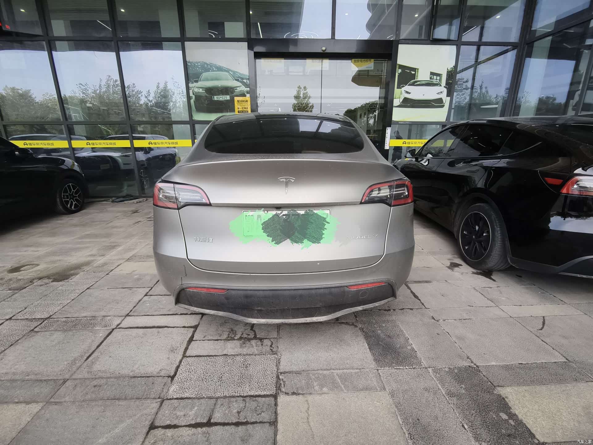 Tesla Model Y, 2024 11