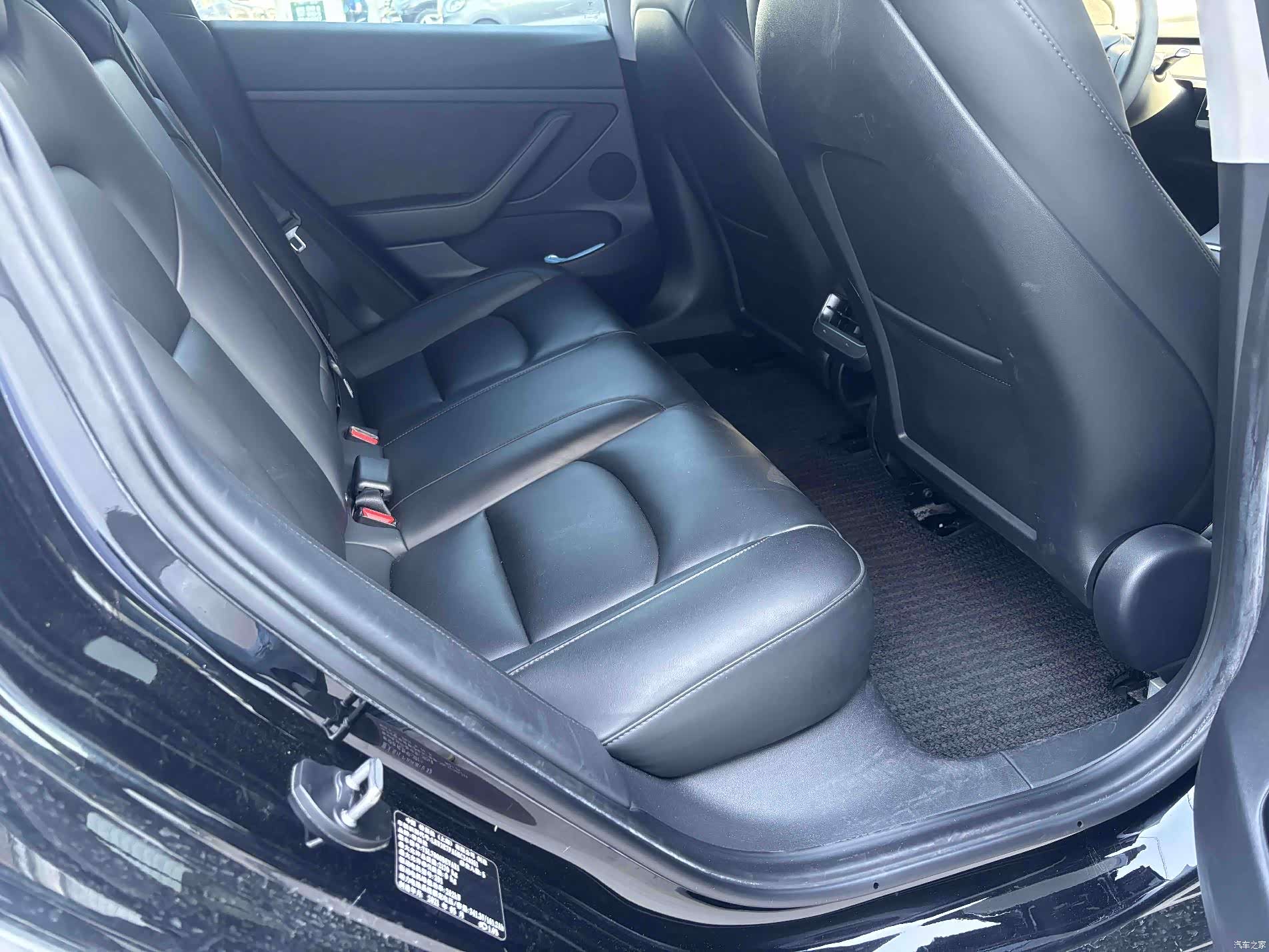 Tesla Model 3, 2021 все фото