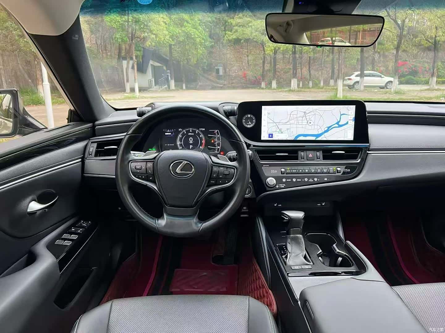 Lexus ES, 2022 4