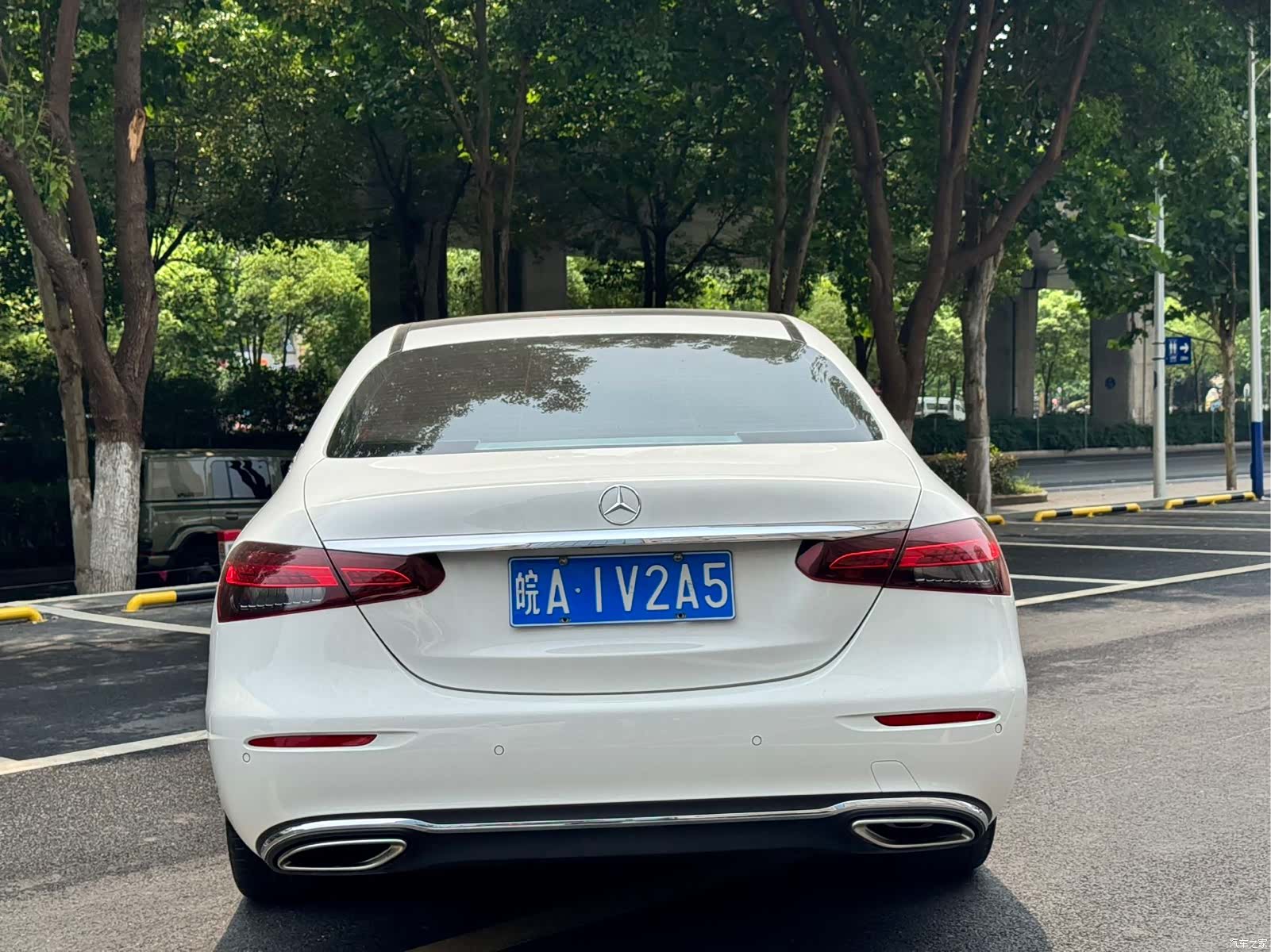 Mercedes-Benz E-Class, 2023 15