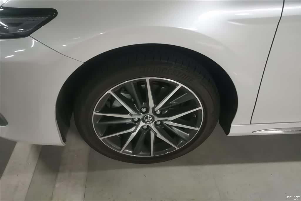 Toyota Camry, 2023 6