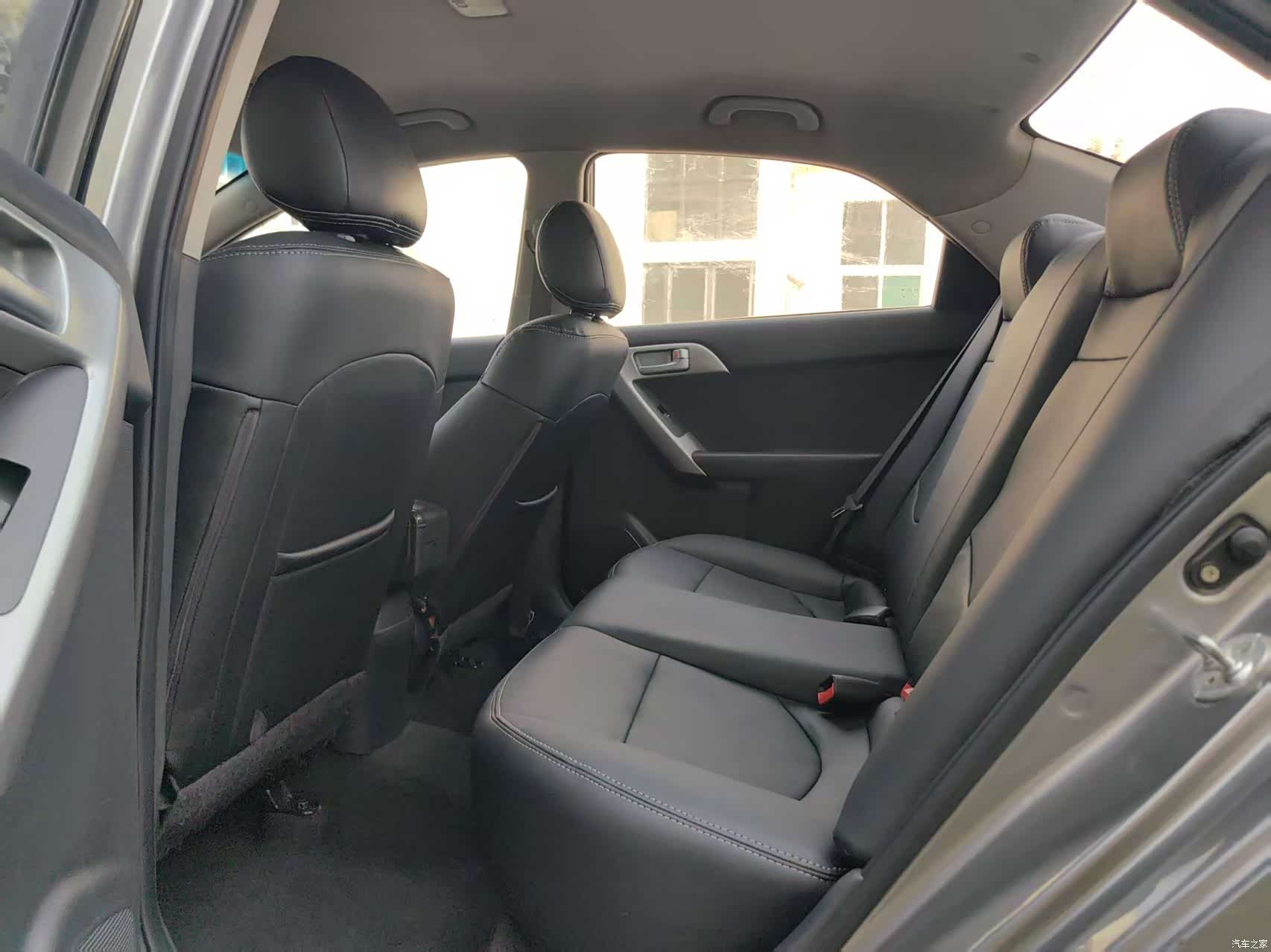 Kia GL, 2014 15