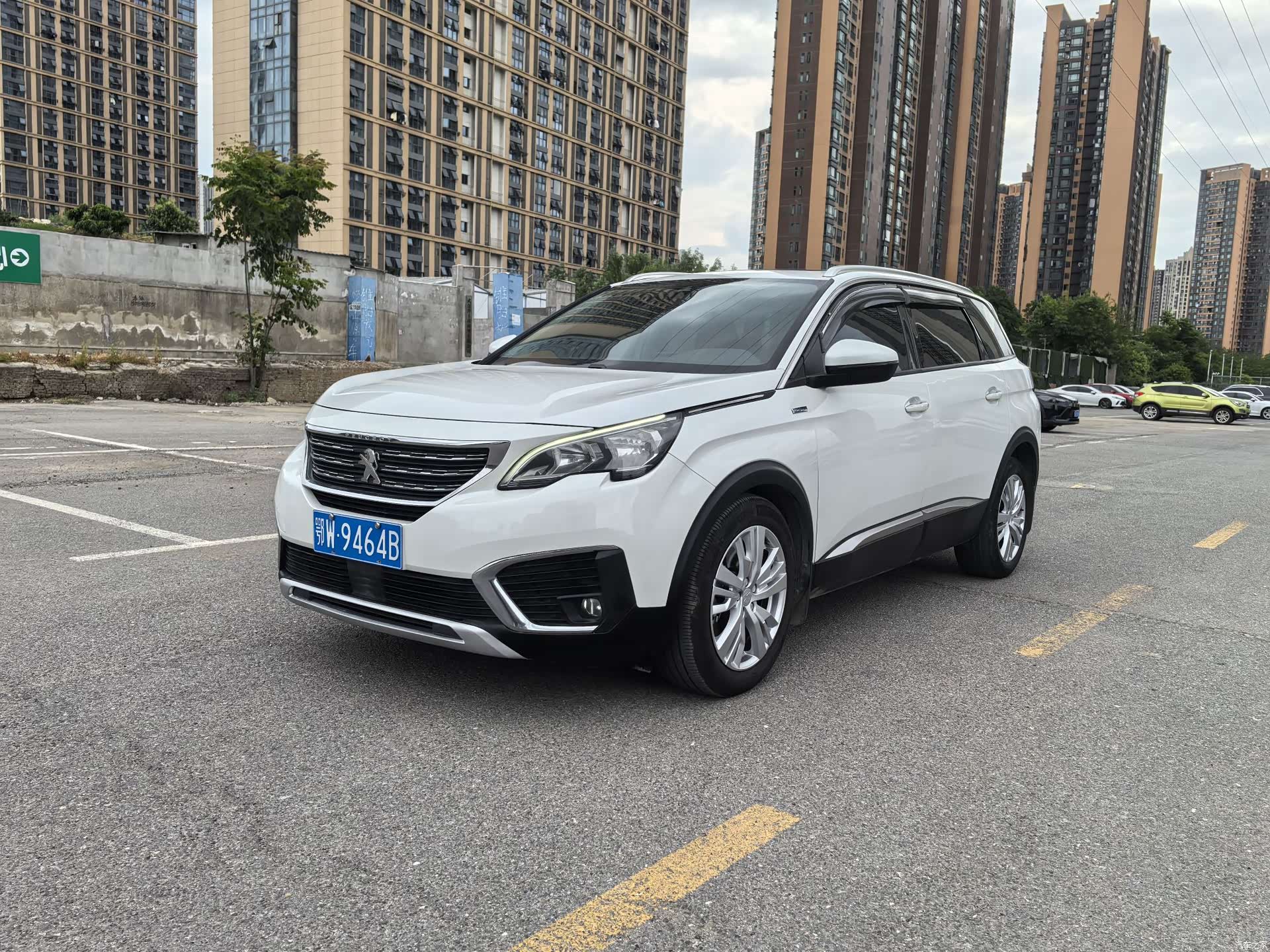 Peugeot 5008