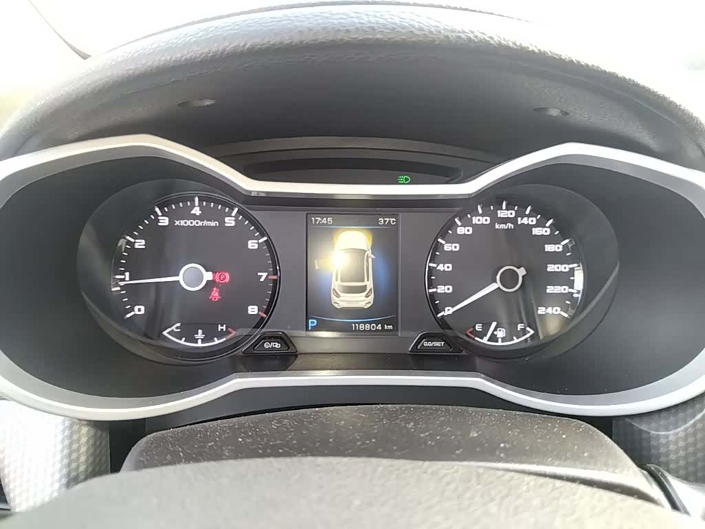 Geely Emgrand, 2017 12