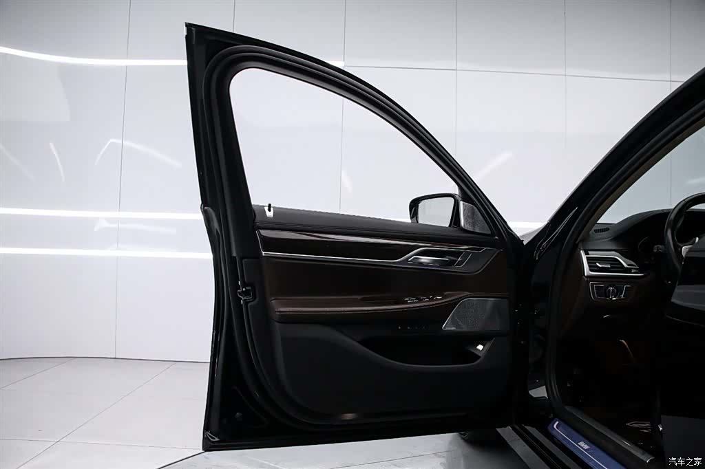 BMW 7 Series, 2021 11