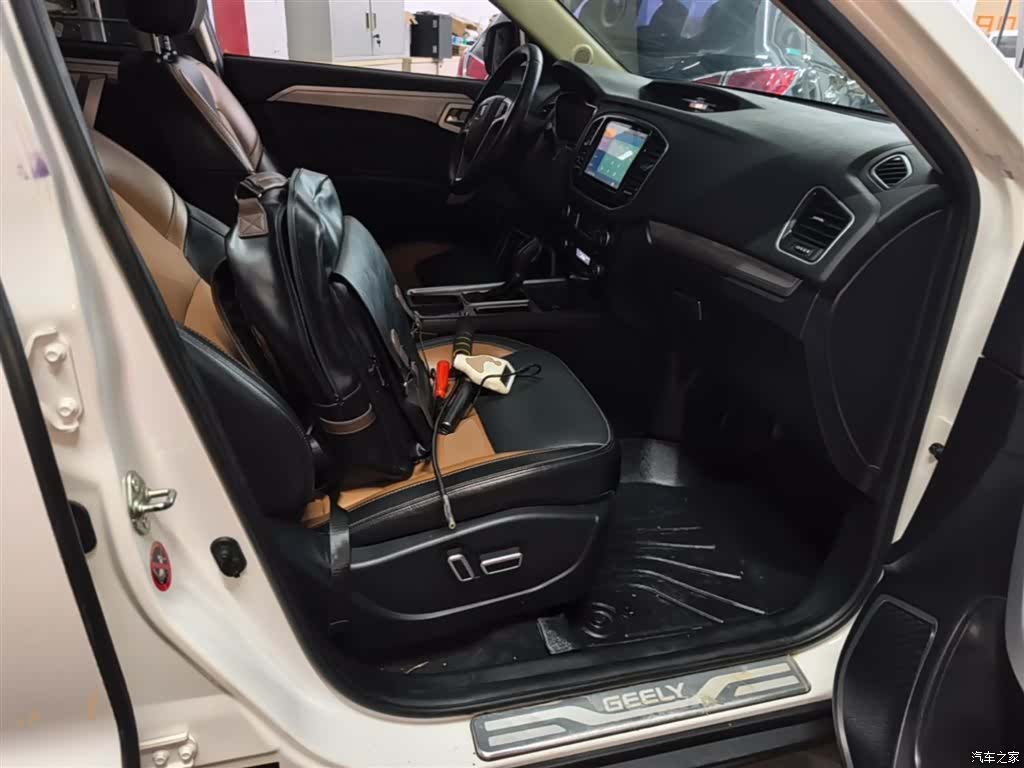 Geely X6, 2017 25