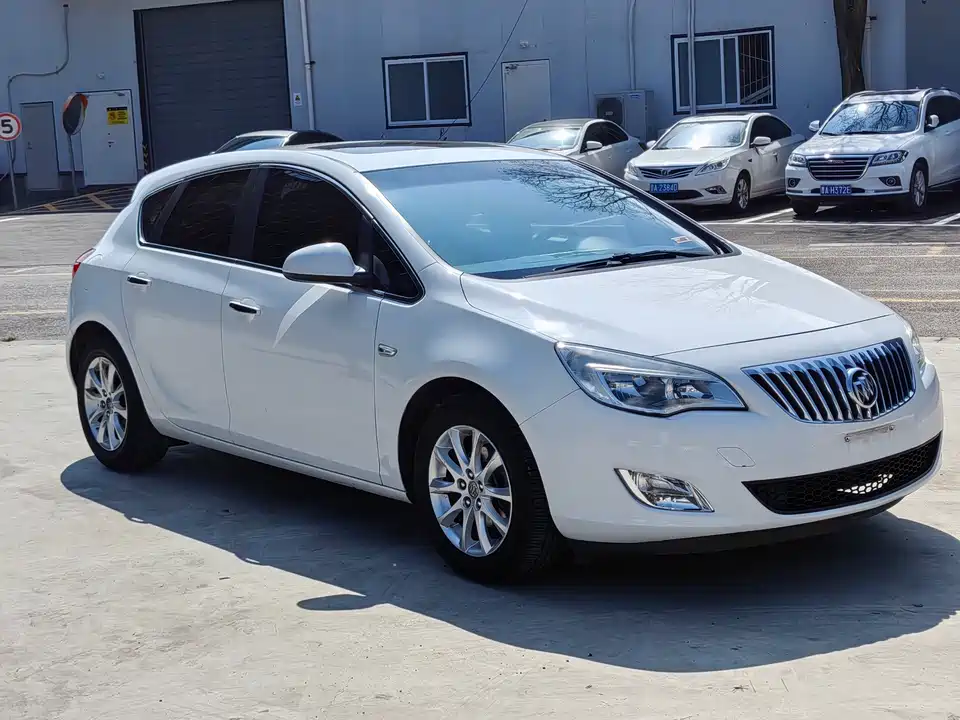 Buick Yinglang