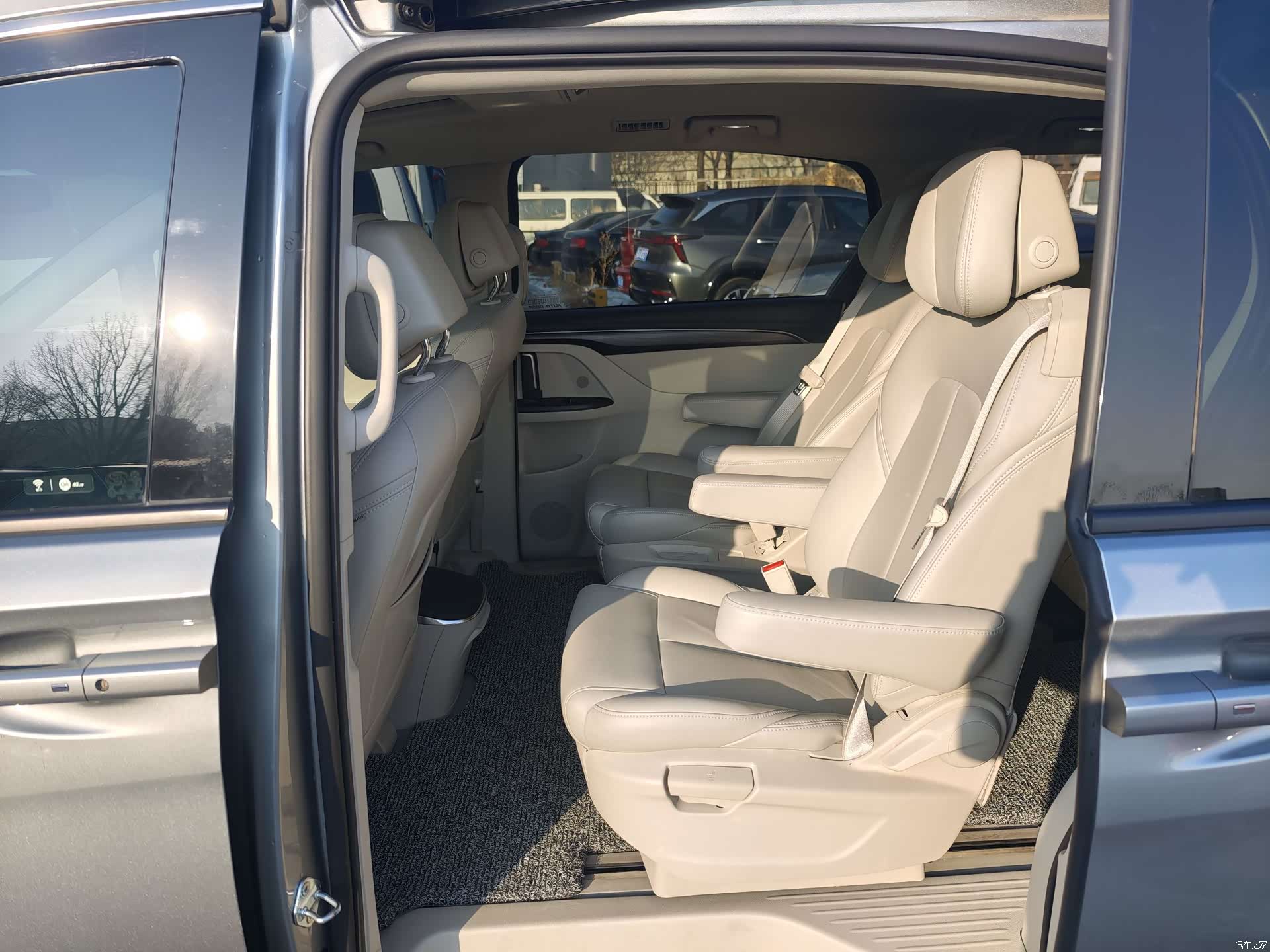 Buick GL8, 2024 8