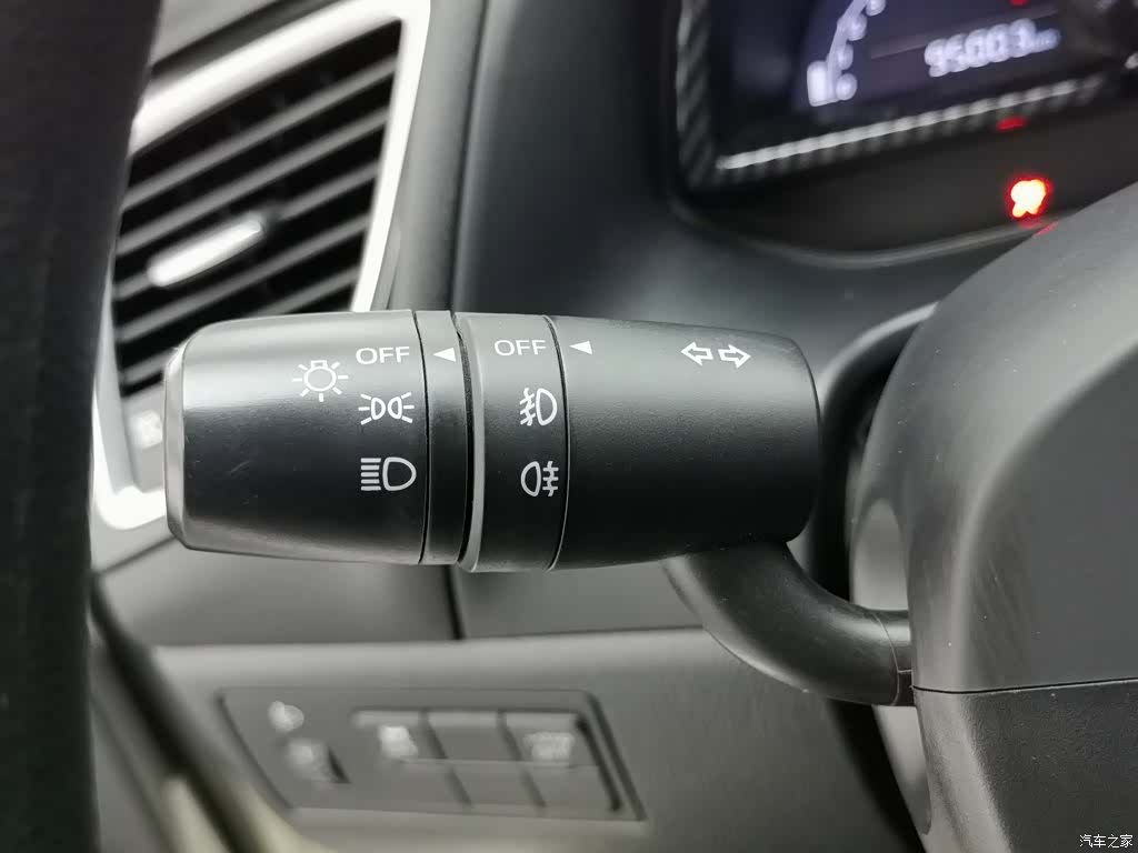 Mazda Mazda3, 2015 21