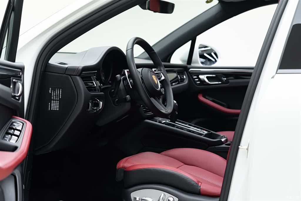 Porsche Macan, 2022 9
