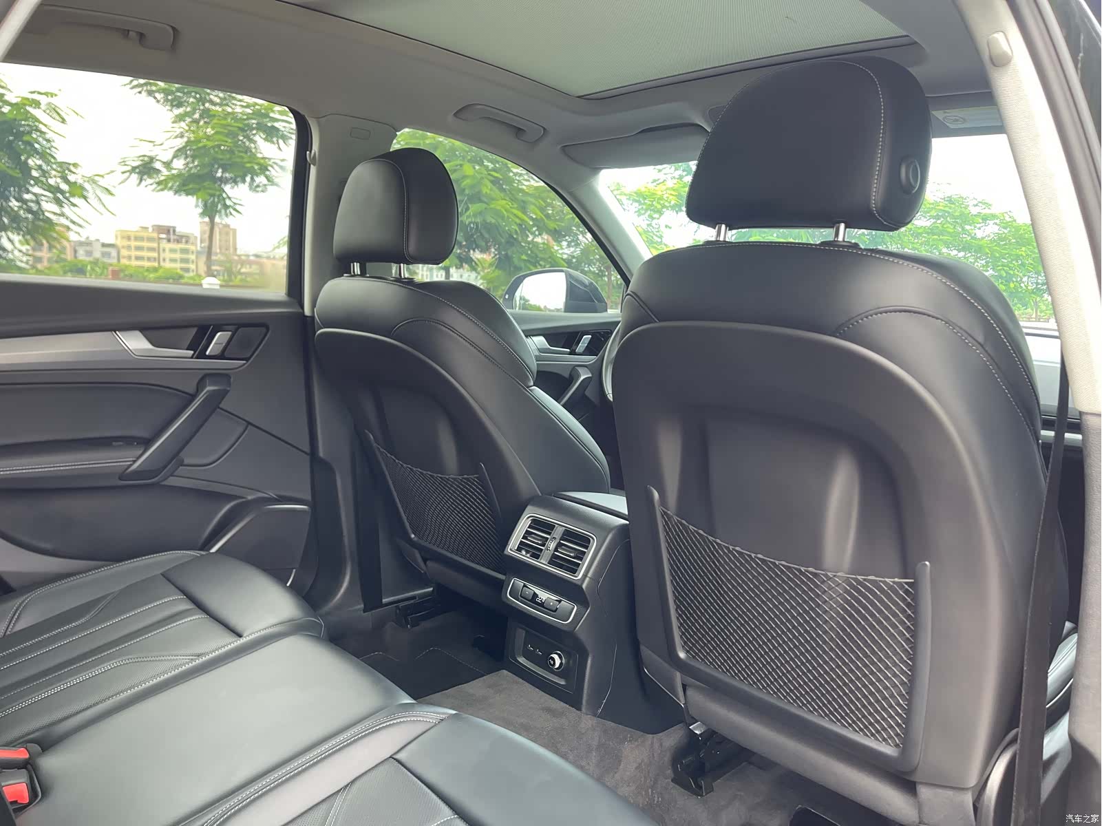 Audi Q5L, 2025 13