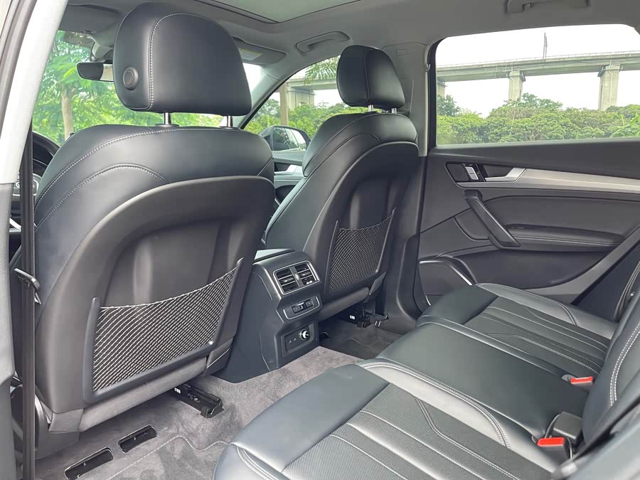 Audi Q5L 2025, фото 26