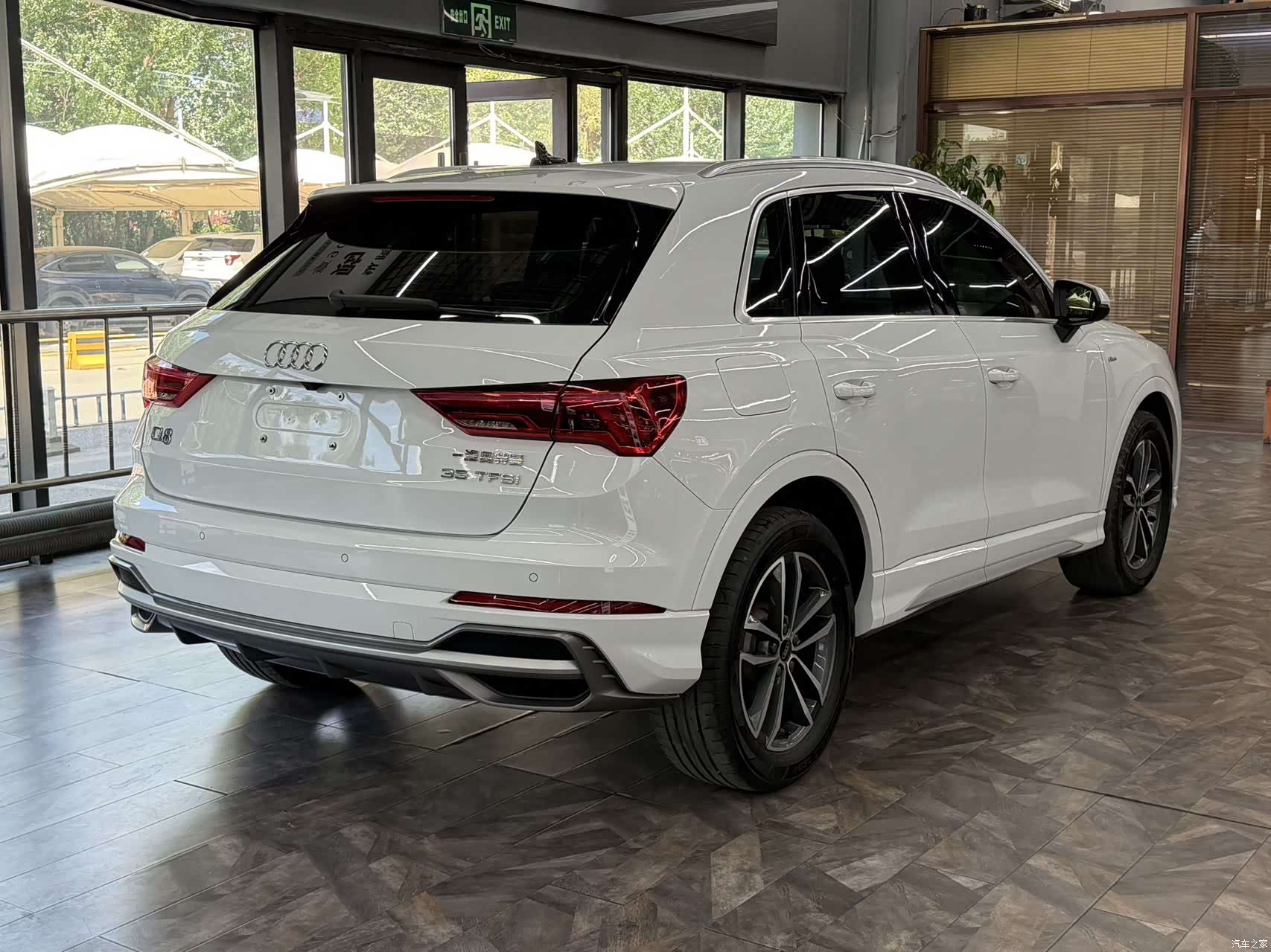 Audi Q3, 2022 9