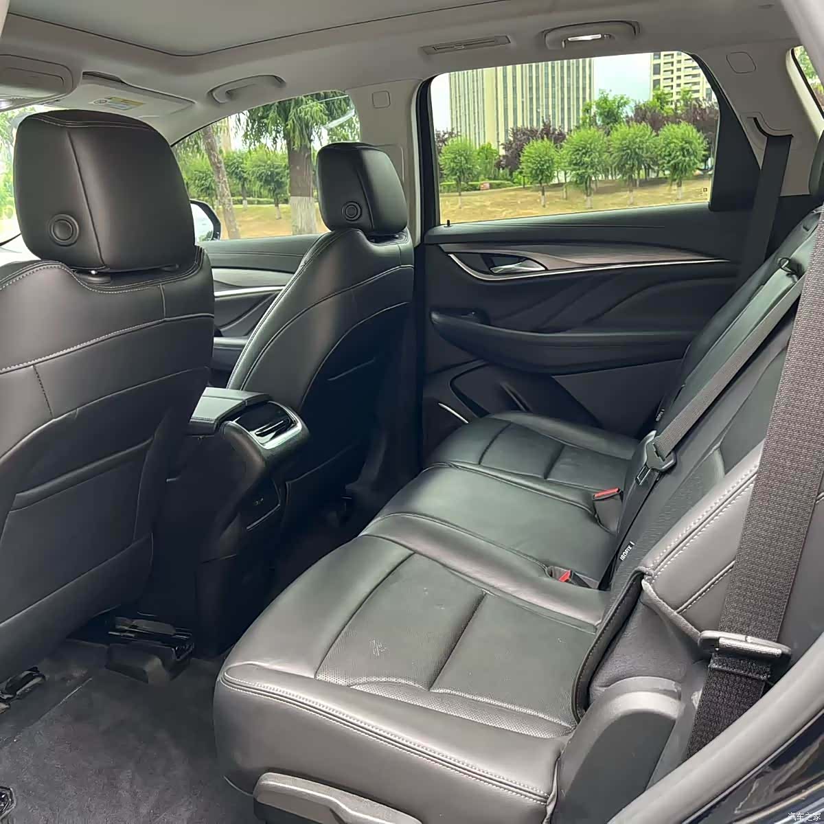 Buick Enclave, 2020 8