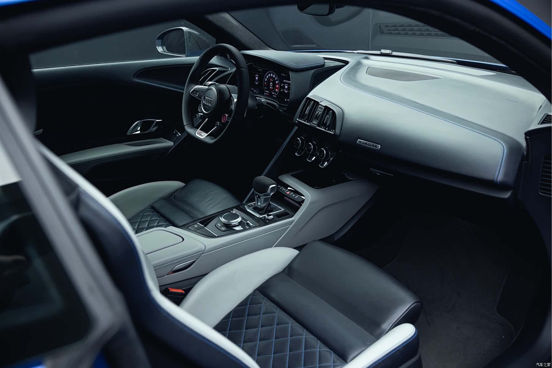 Audi R8, 2018 11