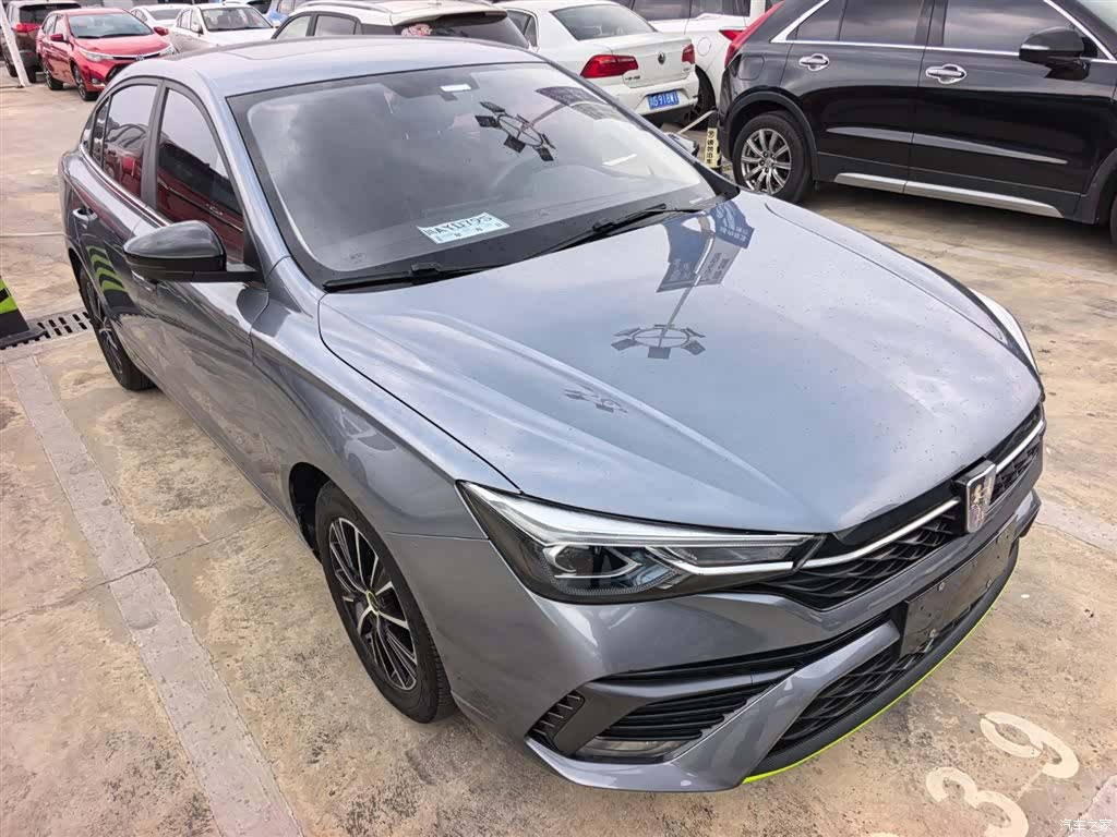 Roewe i5, 2021 3