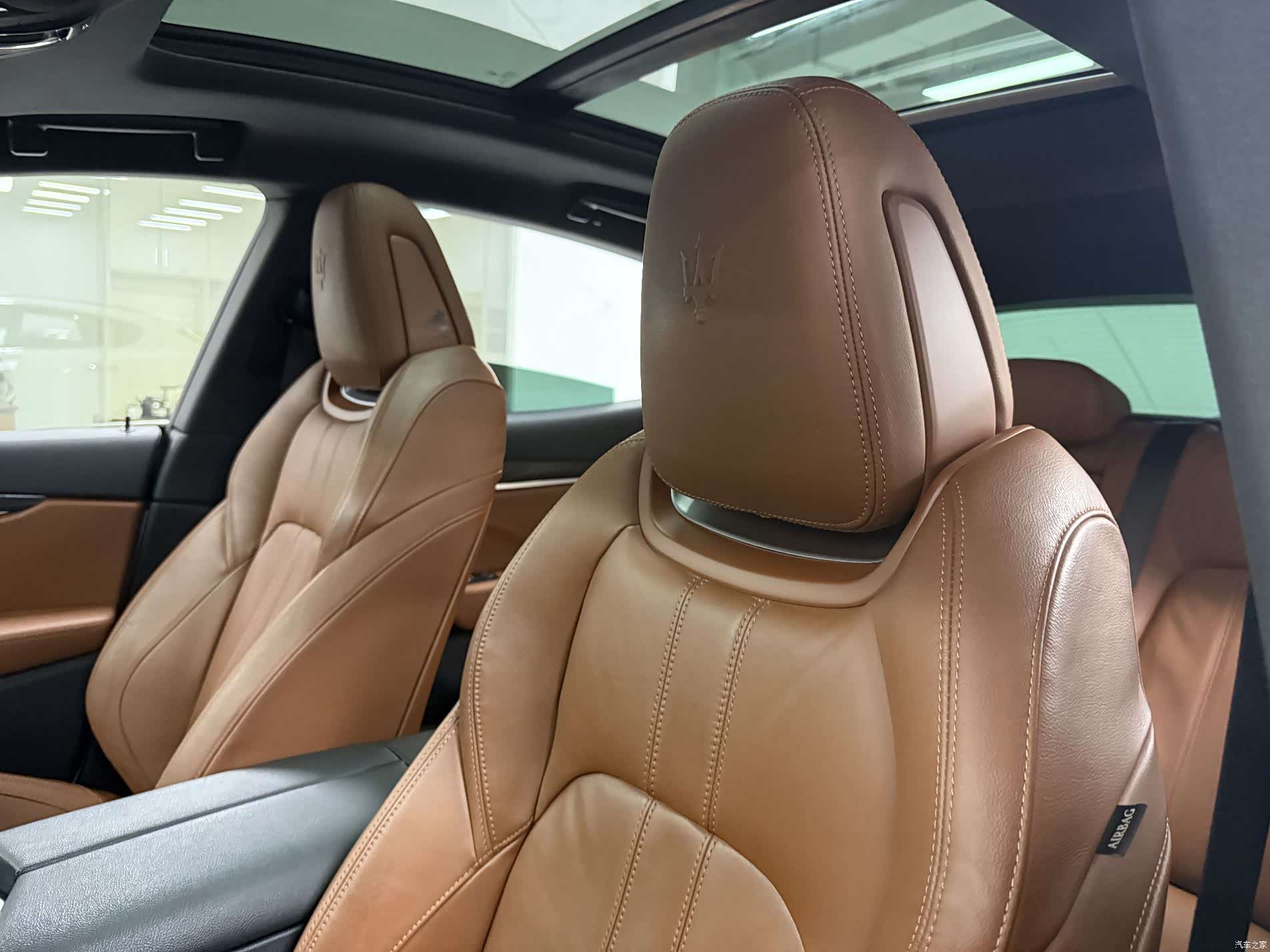 Maserati Levante, 2017 11