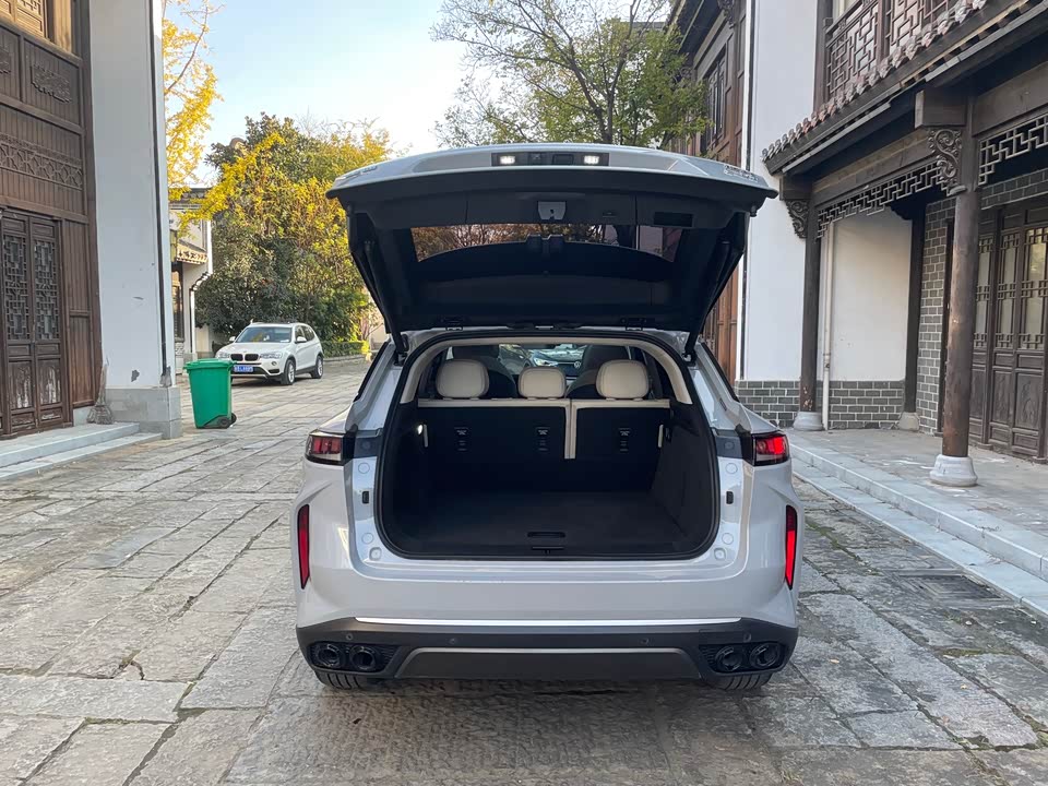 Exeed Chasing the wind C-DM