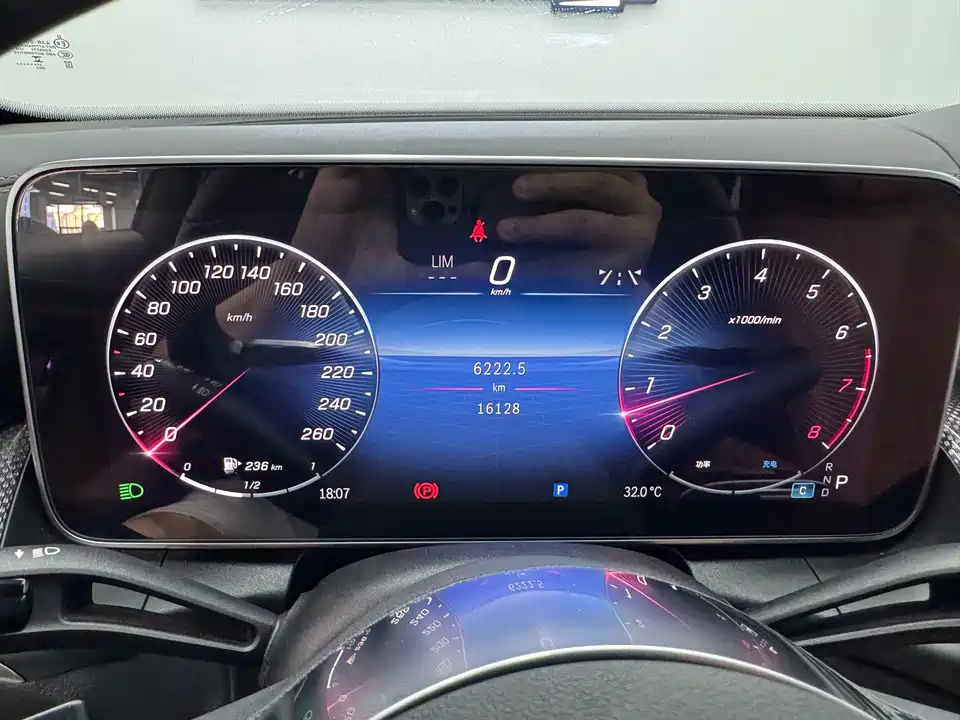Mercedes-Benz GLC Mercedes-Benz GLC