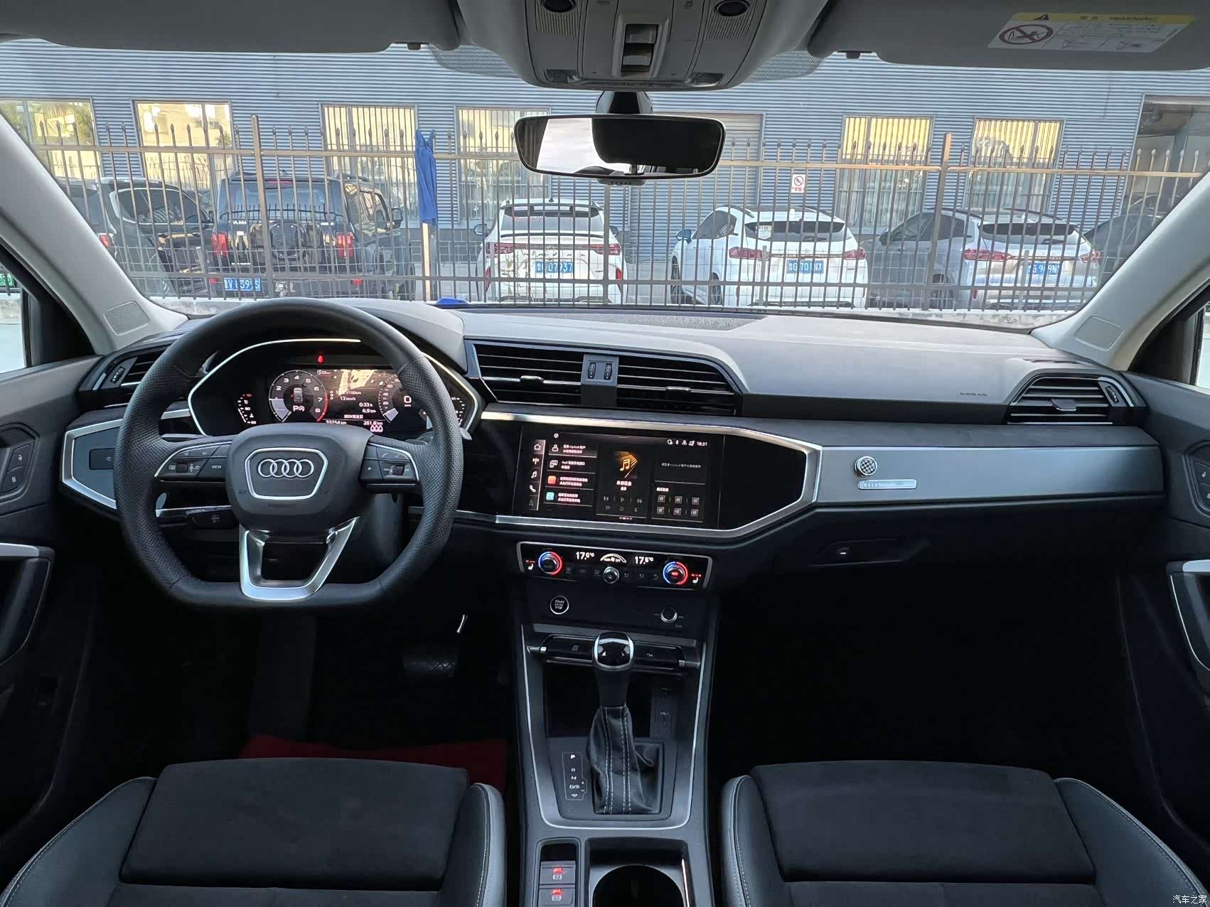Audi Q3, 2022 12