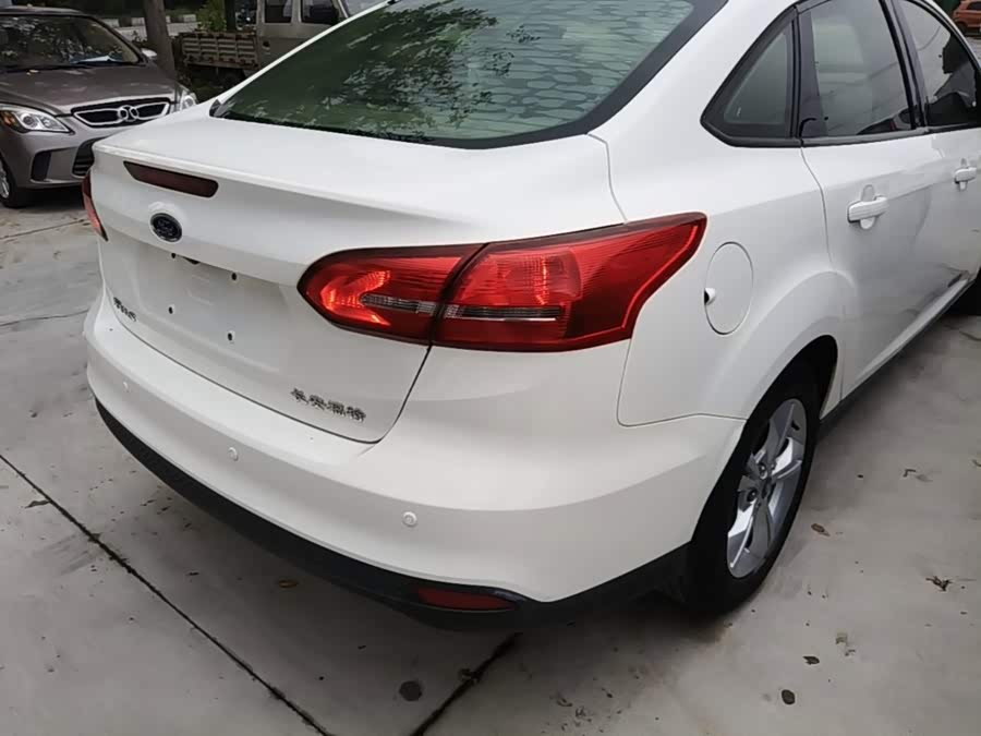Ford Focus 2016, фото 8