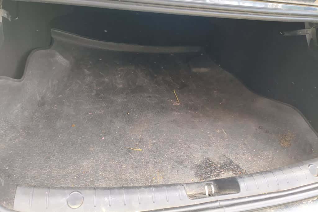 Geely Emgrand, 2017 4