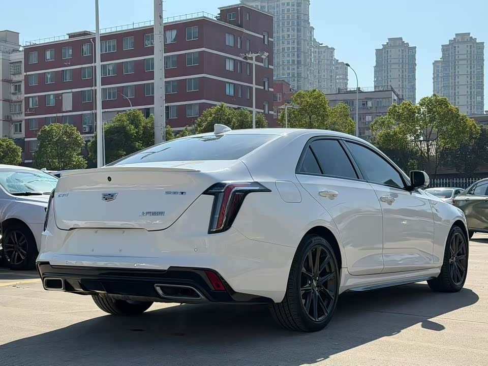 Cadillac CT4