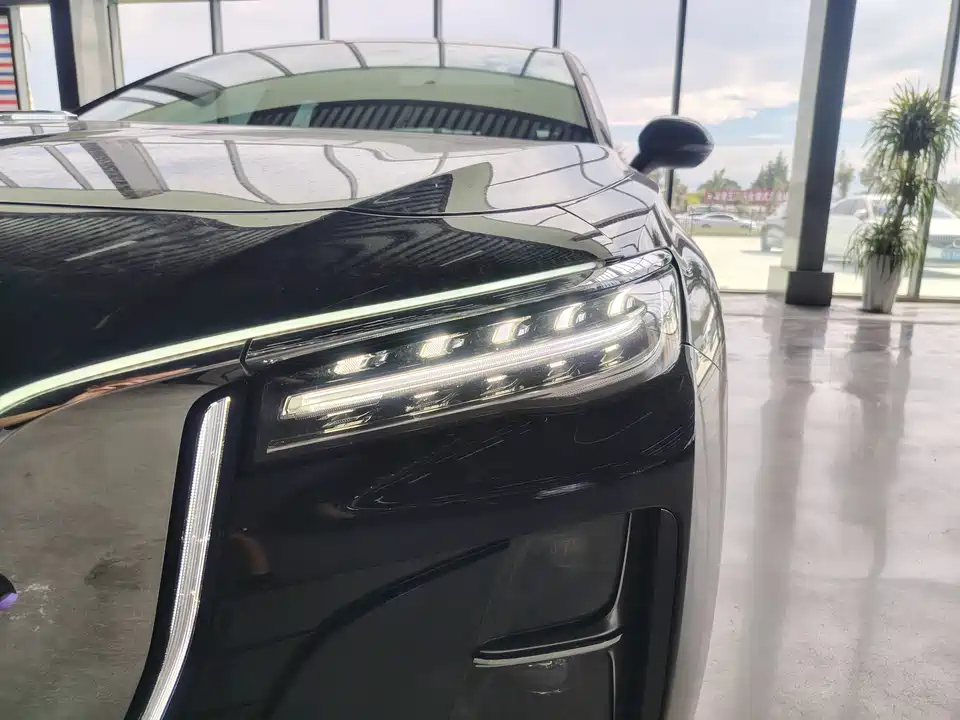Hongqi H5