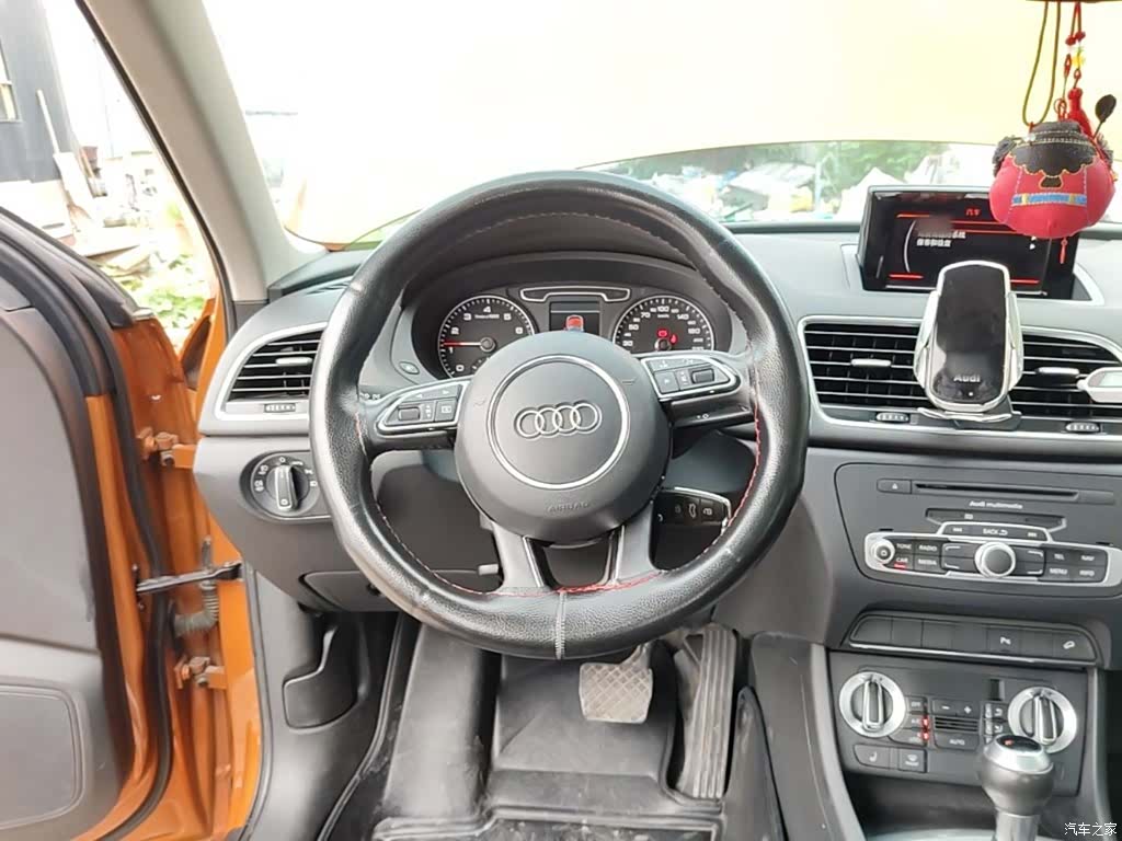 Audi Q3, 2015 11