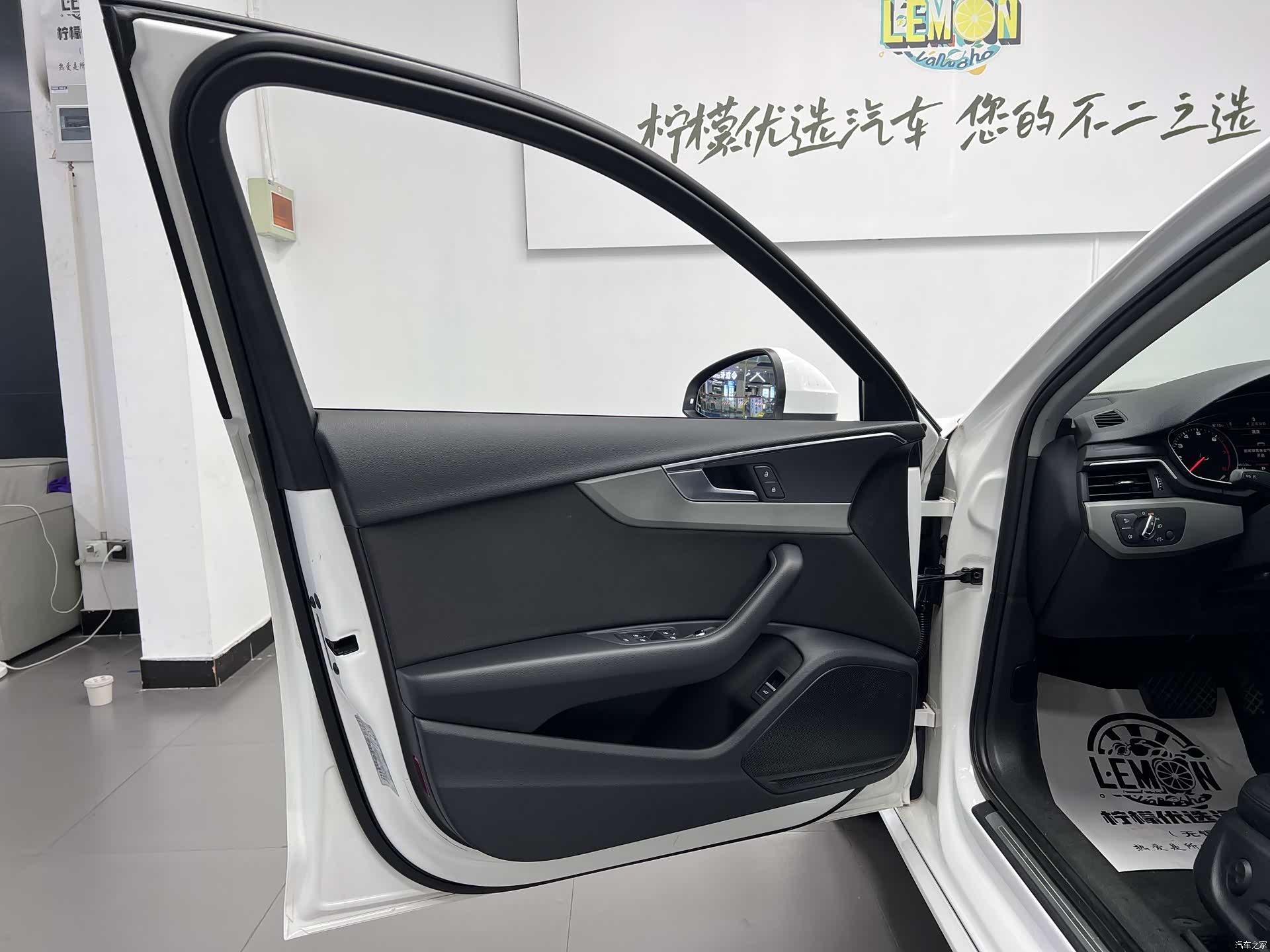 Audi A4L, 2018 14