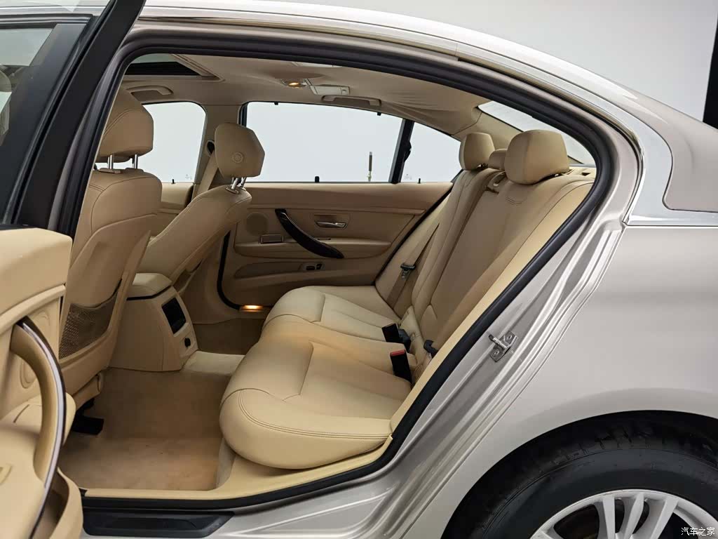 BMW 3 Series, 2013 15