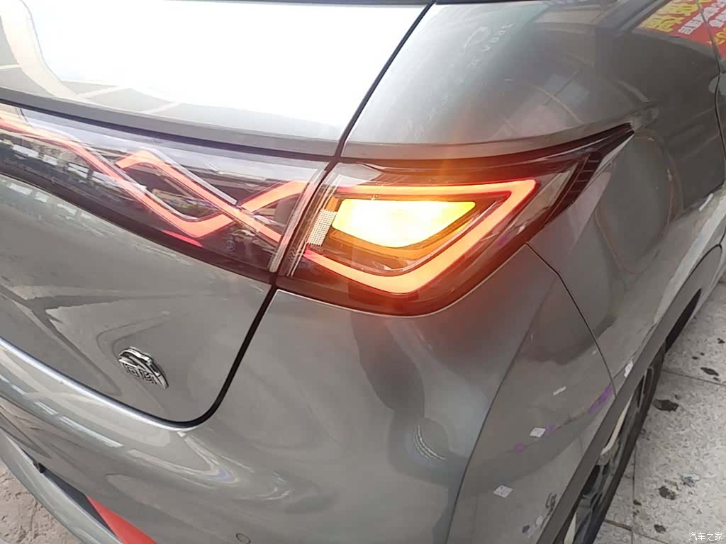 BYD Dolphin, 2022 8