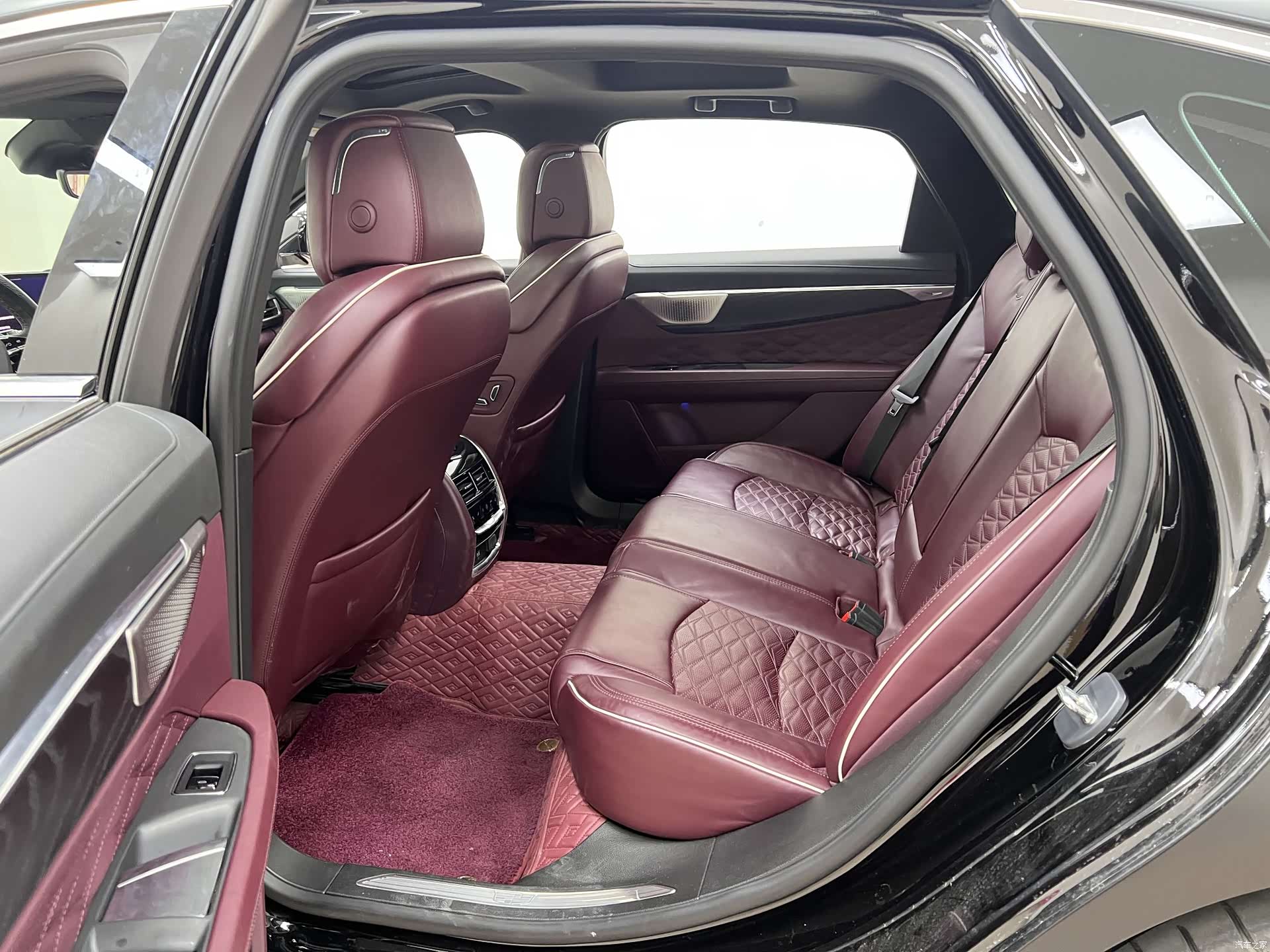 Cadillac CT6, 2023 17