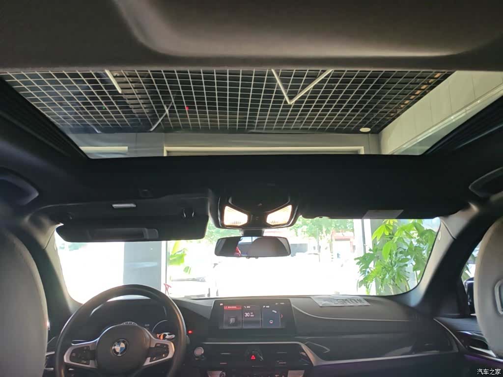 BMW 5 Series, 2019 18