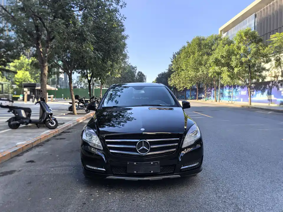 Mercedes-Benz R-class