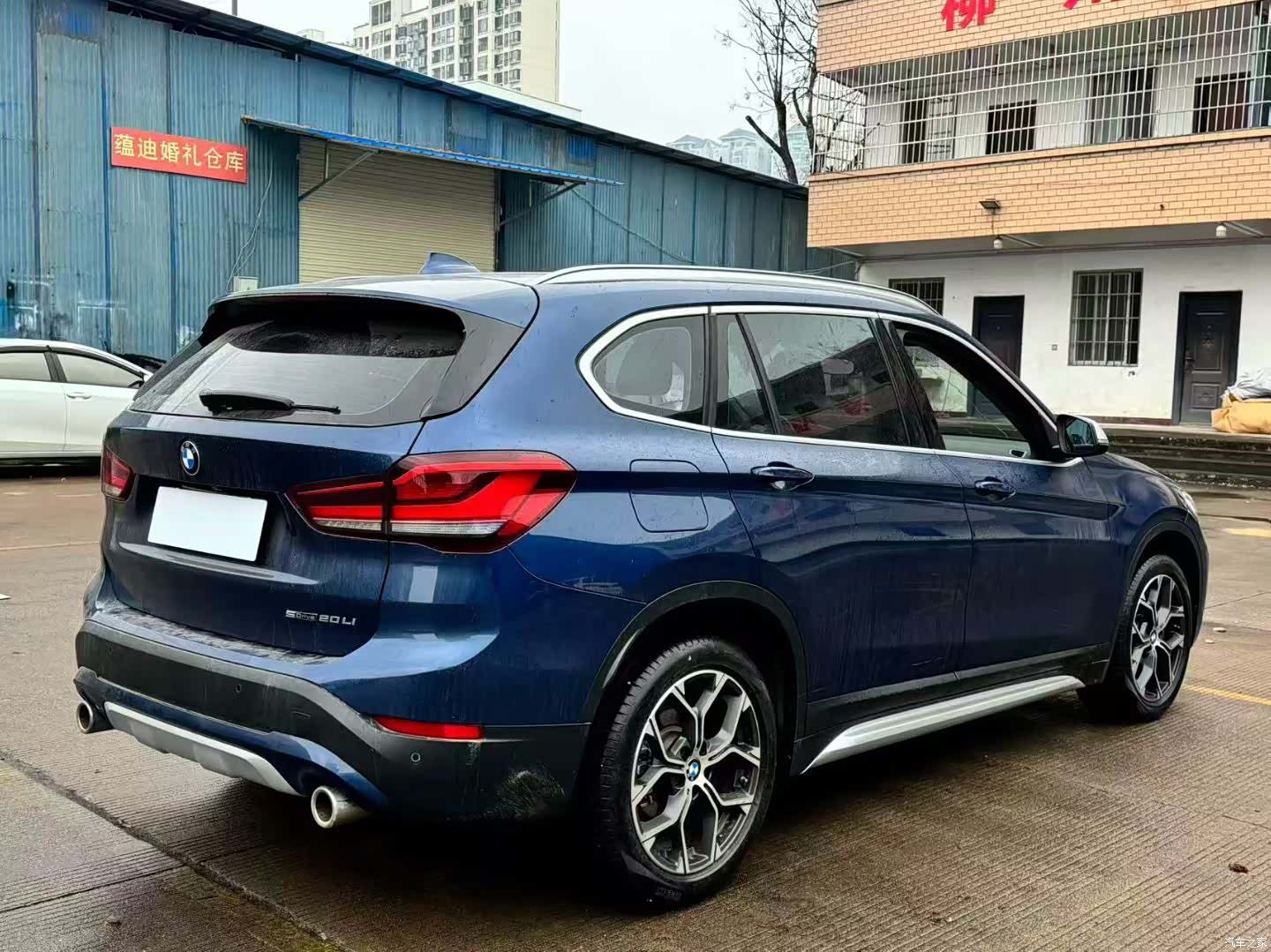 BMW X1, 2021 все фото