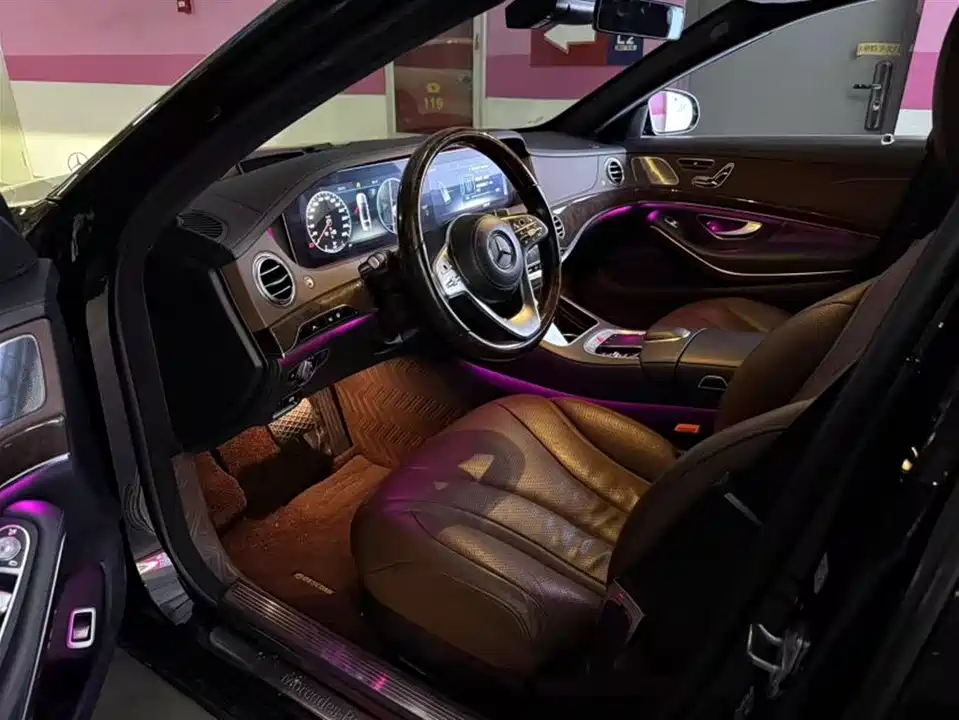 Mercedes-Benz S-class Mercedes-Benz S-class