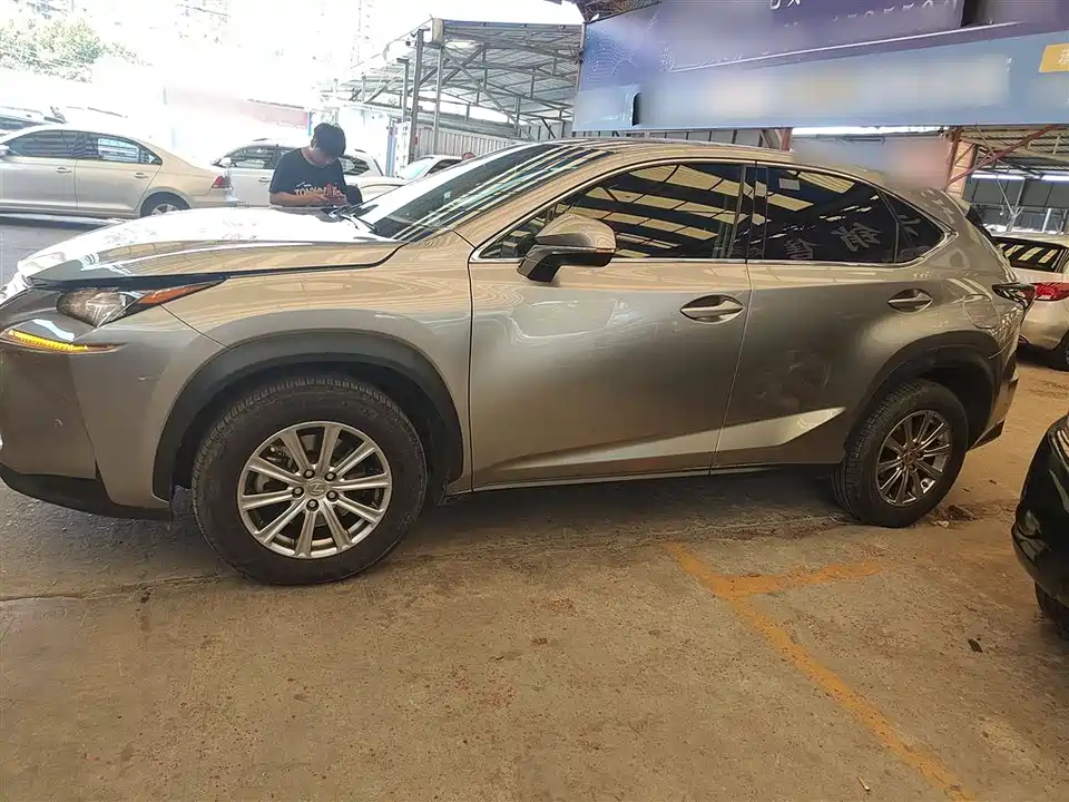 Lexus NX