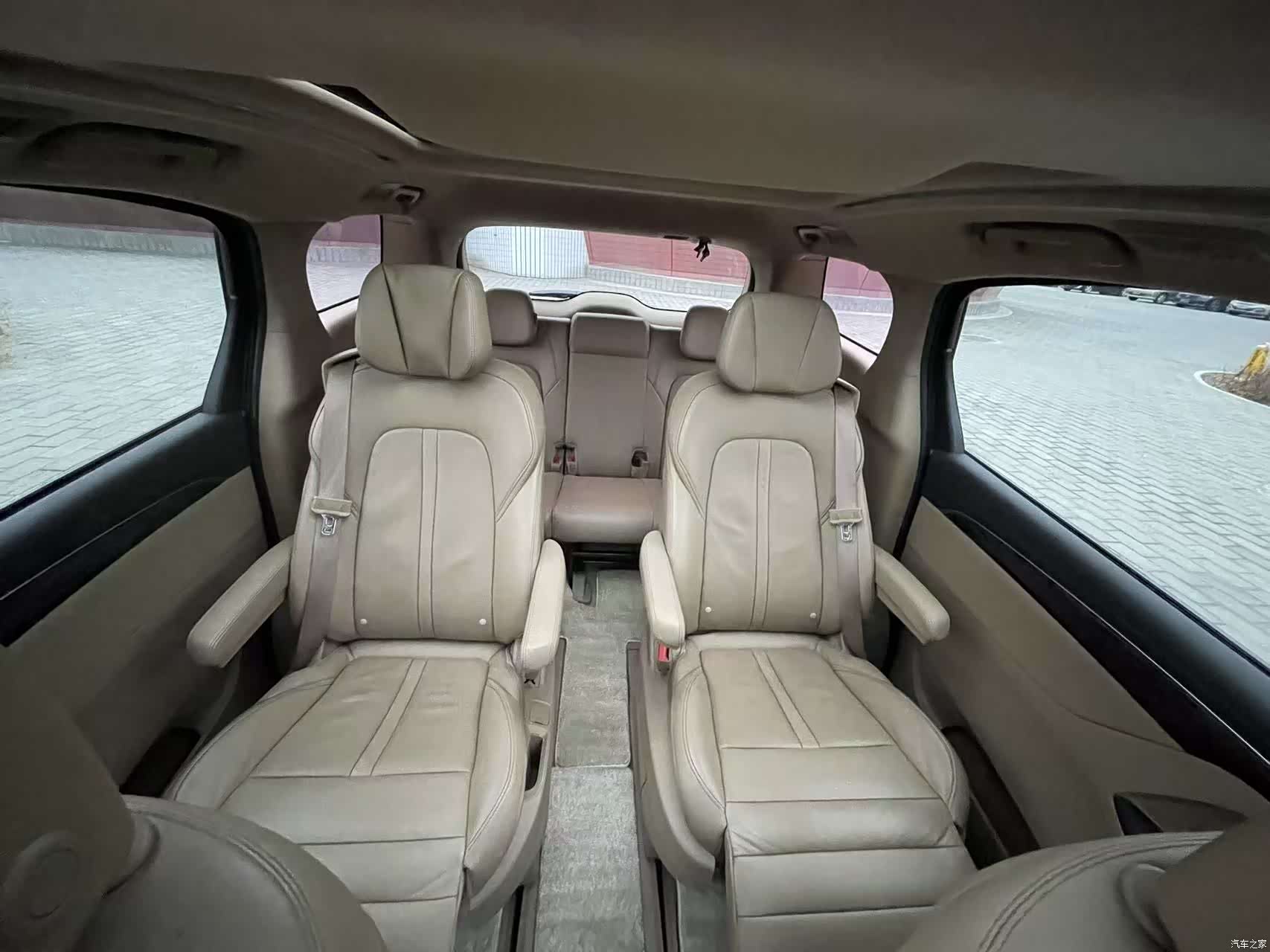 Buick GL8, 2017 17