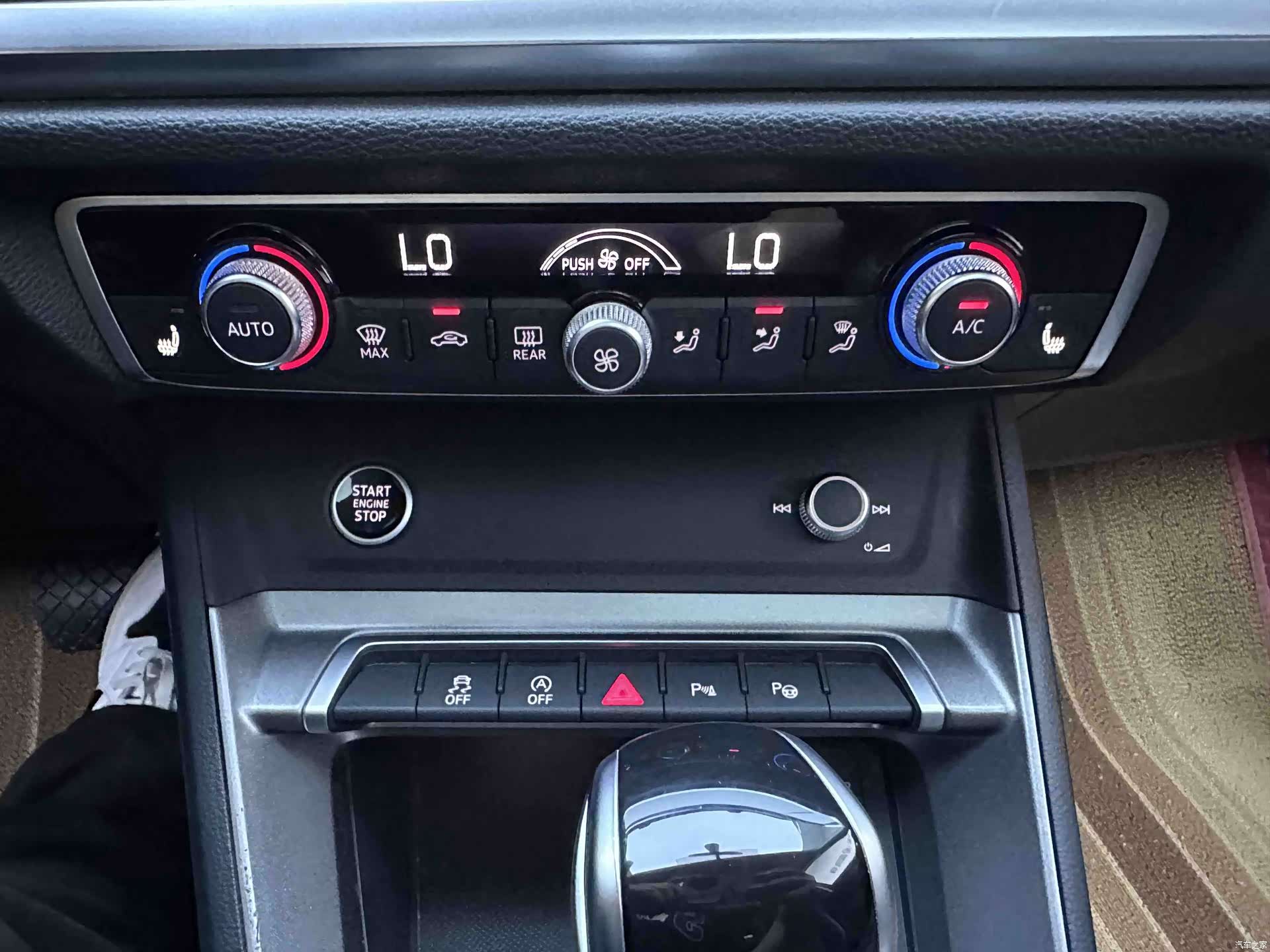 Audi Q3, 2023 11